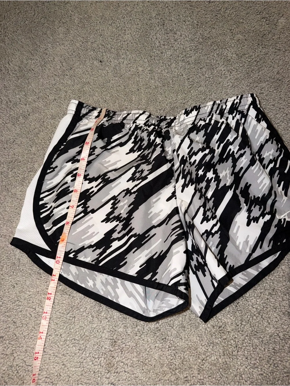 Nike Women’s Black & White Printed Athletic Shorts